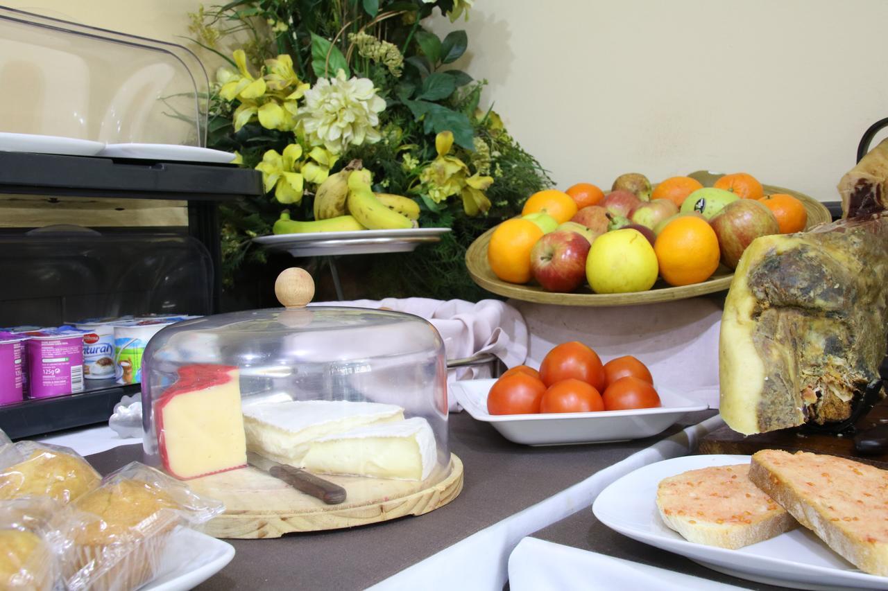 Apartaments Travessera-Parc Gueell * Barcelona