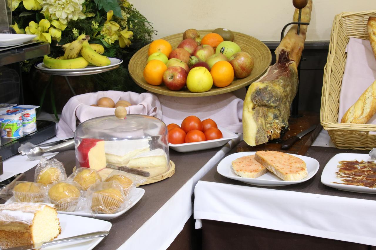 Apartaments Travessera-Parc Gueell Appartement Barcelona